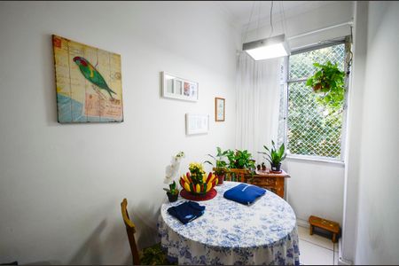 Apartamento à venda com 70m², 2 quartos e 1 vagaSala