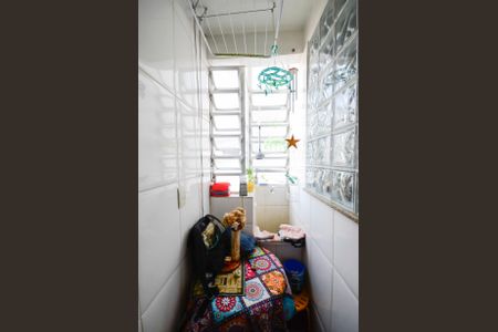 Apartamento à venda com 70m², 2 quartos e 1 vagaÁrea de Serviço