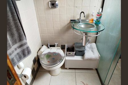 Casa à venda com 135m², 3 quartos e 3 vagas Casa à venda com 135m², 3 quartos e 3 vagasBanheiro Social