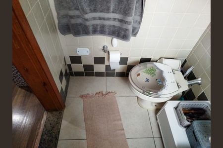 Casa à venda com 135m², 3 quartos e 3 vagas Casa à venda com 135m², 3 quartos e 3 vagasBanheiro Social