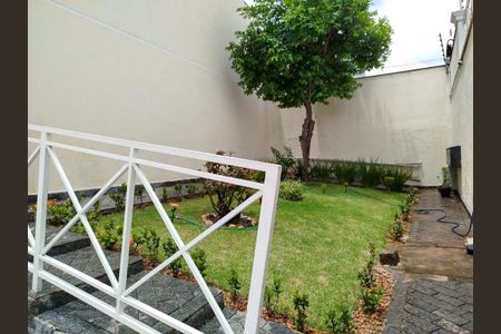 Casa à venda com 135m², 3 quartos e 3 vagas Casa à venda com 135m², 3 quartos e 3 vagasÁrea comum