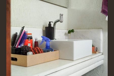 Casa à venda com 135m², 3 quartos e 3 vagas Casa à venda com 135m², 3 quartos e 3 vagasLavabo