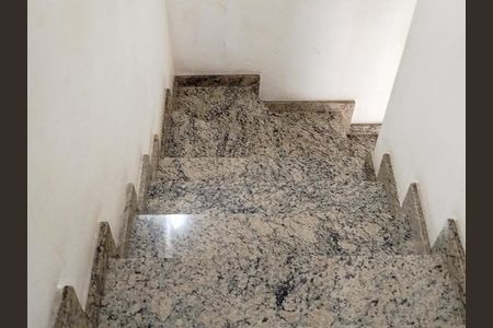 Casa à venda com 135m², 3 quartos e 3 vagas Casa à venda com 135m², 3 quartos e 3 vagasCorredor