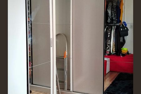 Casa à venda com 135m², 3 quartos e 3 vagas Casa à venda com 135m², 3 quartos e 3 vagasQuarto 2