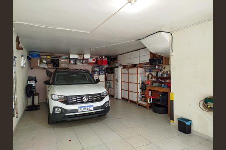 Casa à venda com 135m², 3 quartos e 3 vagas Casa à venda com 135m², 3 quartos e 3 vagasGaragem