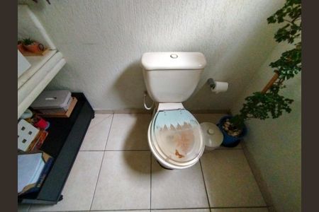 Casa à venda com 135m², 3 quartos e 3 vagas Casa à venda com 135m², 3 quartos e 3 vagasLavabo