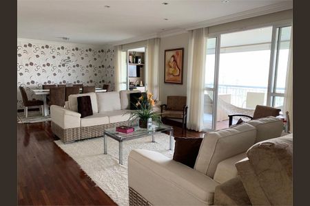 Apartamento à venda com 223m², 4 quartos e 4 vagas