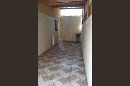 Casa à venda com 74m², 2 quartos e 2 vagas