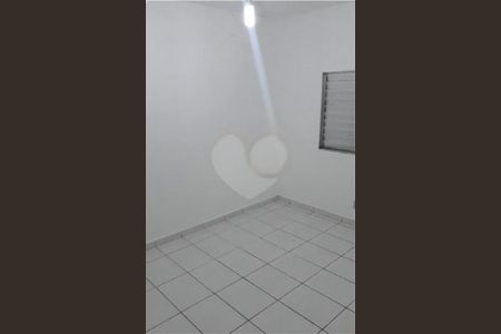 Casa à venda com 74m², 2 quartos e 2 vagas