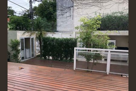 Casa à venda com 210m², 4 quartos e 2 vagas