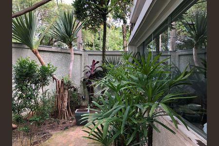 Casa à venda com 210m², 4 quartos e 2 vagas