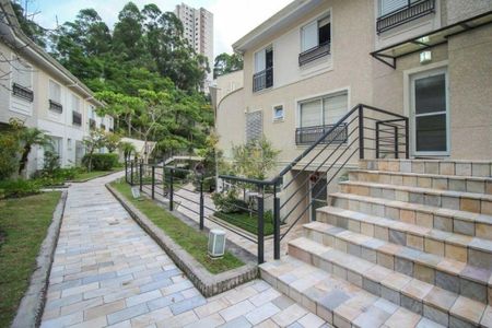 Casa de condomínio à venda com 106m², 3 quartos e 2 vagas