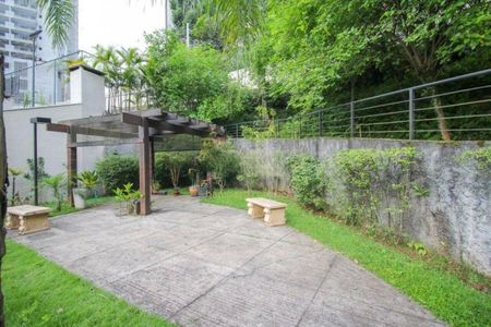 Casa de condomínio à venda com 106m², 3 quartos e 2 vagas