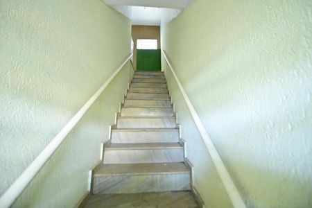 Apartamento para alugar com 130m², 2 quartos e sem vagaEscada