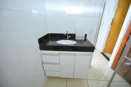 Apartamento para alugar com 130m², 2 quartos e sem vagaBanheiro