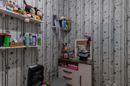 Casa à venda com 200m², 3 quartos e 2 vagas Casa à venda com 200m², 3 quartos e 2 vagasQuarto 2