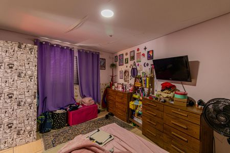 Casa à venda com 200m², 3 quartos e 2 vagas Casa à venda com 200m², 3 quartos e 2 vagasQuarto 3