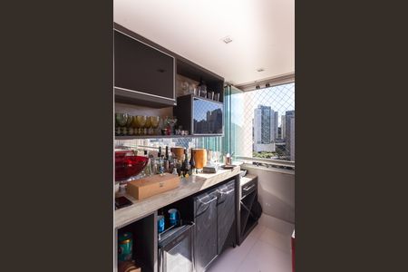 Apartamento à venda com 126m², 3 quartos e 3 vagas Apartamento à venda com 126m², 3 quartos e 3 vagasVaranda gourmet