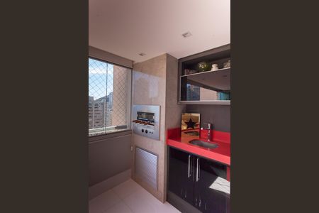 Apartamento à venda com 126m², 3 quartos e 3 vagas Apartamento à venda com 126m², 3 quartos e 3 vagasVaranda gourmet