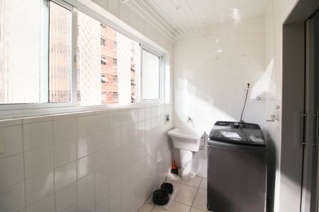 Apartamento à venda com 105m², 3 quartos e 1 vagaÁrea de Serviço