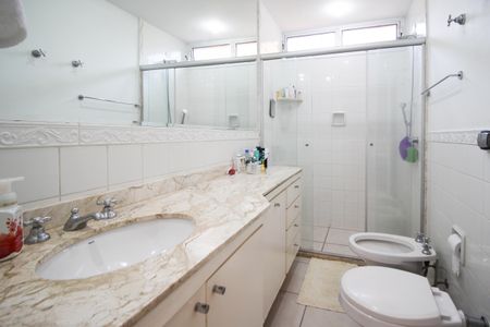 Apartamento à venda com 105m², 3 quartos e 1 vagaBanheiro da Suíte