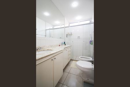 Apartamento à venda com 105m², 3 quartos e 1 vagaBanheiro da Suíte