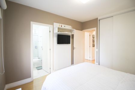 Apartamento à venda com 105m², 3 quartos e 1 vagaSuíte