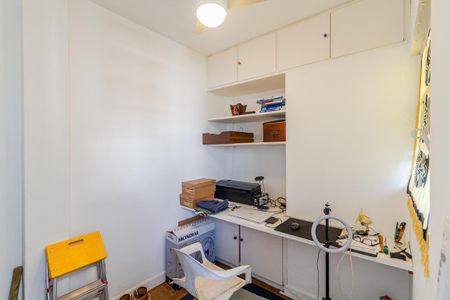 Apartamento à venda com 110m², 2 quartos e 1 vagaÁrea de Serviço - Quarto de Serviço