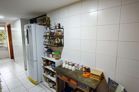 Apartamento para alugar com 126m², 4 quartos e 2 vagas Apartamento para alugar com 126m², 4 quartos e 2 vagasCozinha