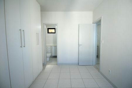 Apartamento para alugar com 80m², 2 quartos e 2 vagasSuíte