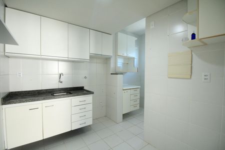 Apartamento para alugar com 80m², 2 quartos e 2 vagasCozinha e Área de Serviço