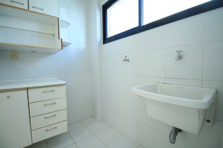Apartamento para alugar com 80m², 2 quartos e 2 vagasCozinha e Área de Serviço
