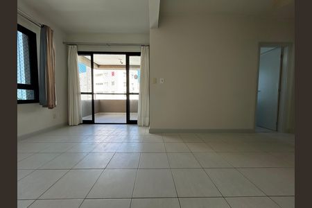 Apartamento para alugar com 80m², 2 quartos e 2 vagasSala