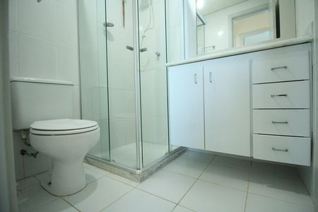 Apartamento para alugar com 80m², 2 quartos e 2 vagasBanheiro Social
