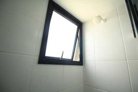Apartamento para alugar com 80m², 2 quartos e 2 vagasBanheiro de serviço