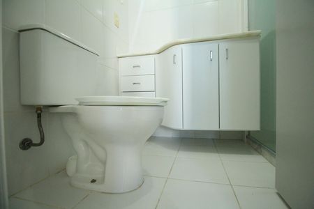 Apartamento para alugar com 80m², 2 quartos e 2 vagasBanheiro da Suíte