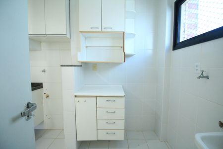 Apartamento para alugar com 80m², 2 quartos e 2 vagasCozinha e Área de Serviço
