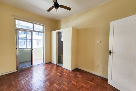 Apartamento para alugar com 75m², 2 quartos e sem vagaSuíte