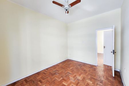 Apartamento para alugar com 75m², 2 quartos e sem vagaQuarto