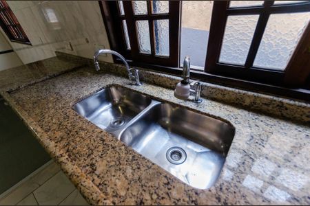 Casa para alugar com 80m², 2 quartos e sem vagaCozinha