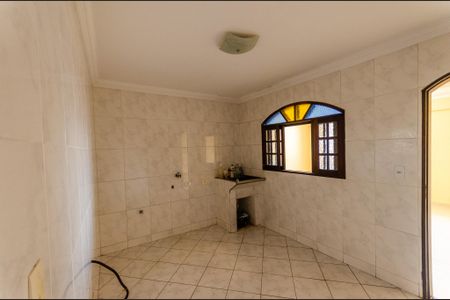 Casa para alugar com 80m², 2 quartos e sem vagaÁrea de Serviço