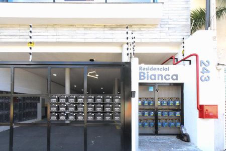 Apartamento à venda com 71m², 2 quartos e 1 vagaFachada