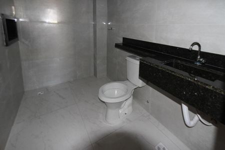 Apartamento à venda com 71m², 2 quartos e 1 vagaBanheiro Social