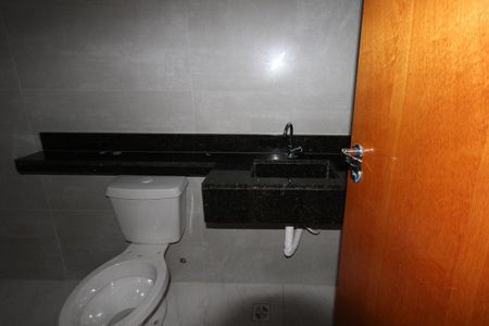 Apartamento à venda com 71m², 2 quartos e 1 vagaBanheiro da Suíte