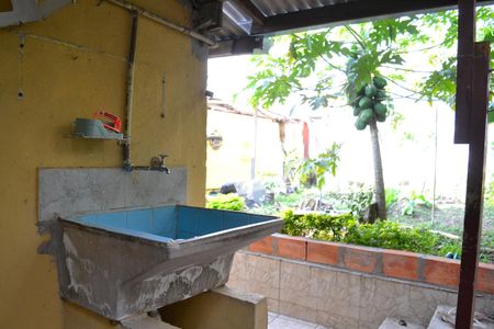 Casa à venda com 240m², 2 quartos e 2 vagasArea externa