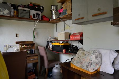 Casa à venda com 240m², 2 quartos e 2 vagasQuarto de serviço