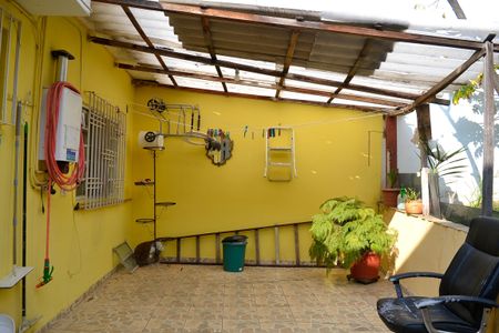 Casa à venda com 240m², 2 quartos e 2 vagasArea externa