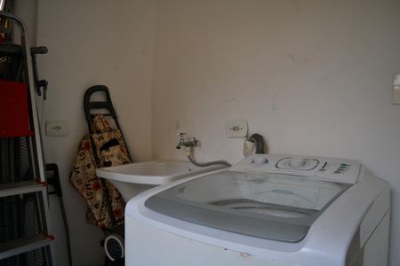 Casa à venda com 240m², 2 quartos e 2 vagasÁrea de Serviço