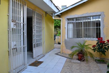 Casa à venda com 240m², 2 quartos e 2 vagasArea externa