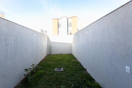 Casa à venda com 122m², 2 quartos e 1 vagaQuintal